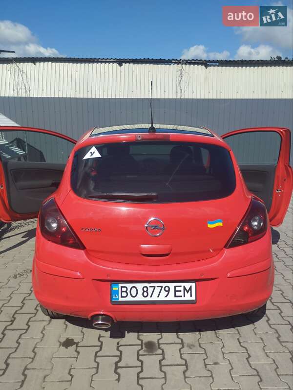 Хэтчбек Opel Corsa 2012 в Тернополе