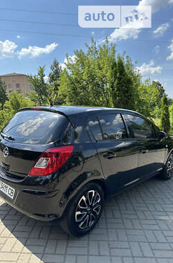Хэтчбек Opel Corsa 2008 в 
