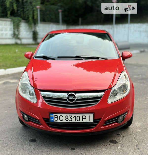 Хэтчбек Opel Corsa 2010 в Львове