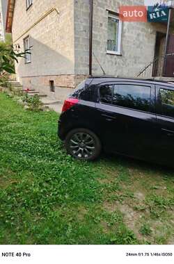 Хэтчбек Opel Corsa 2010 в 
