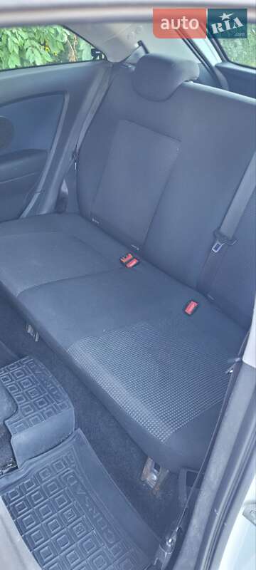 Хэтчбек Opel Corsa 2010 в Скалате