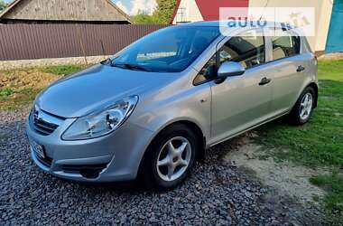 Хетчбек Opel Corsa 2008 в Зборові