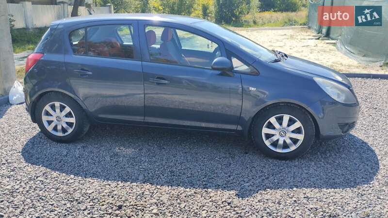 Хэтчбек Opel Corsa 2008 в Николаеве