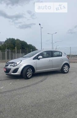 Хетчбек Opel Corsa 2011 в Львові