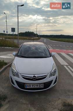 Хетчбек Opel Corsa 2011 в 
