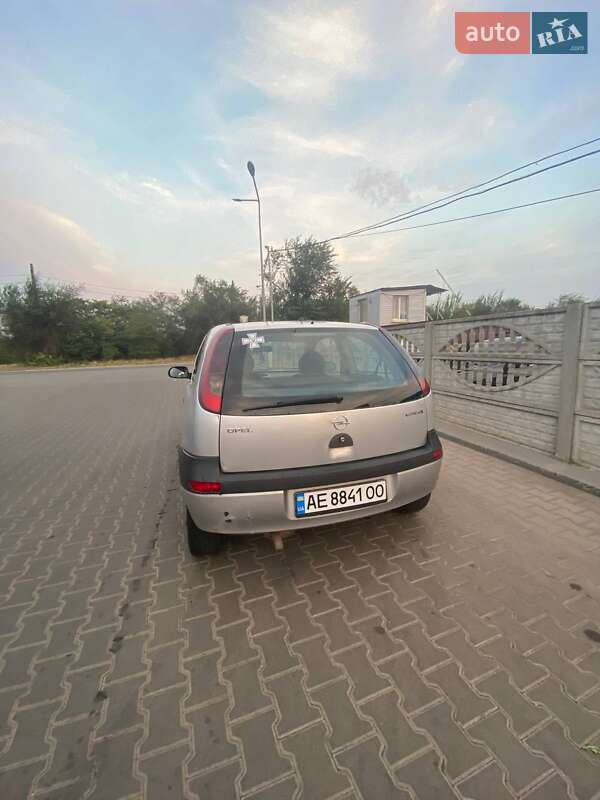 Хетчбек Opel Corsa 2001 в Кривому Розі