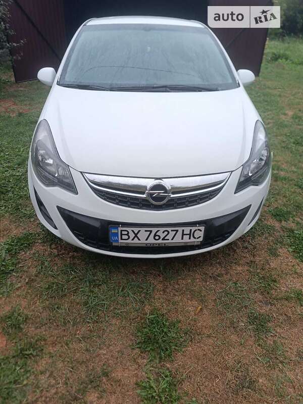 Хэтчбек Opel Corsa 2014 в Белогорье