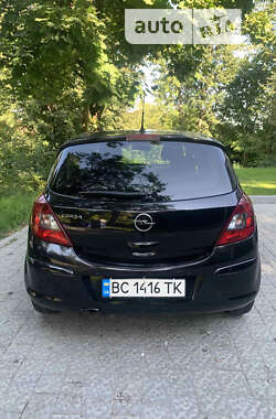 Хэтчбек Opel Corsa 2010 в Львове