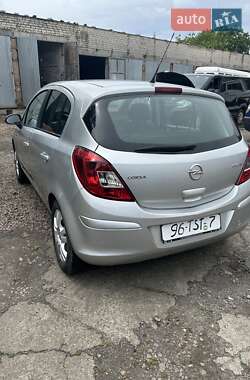 Хэтчбек Opel Corsa 2012 в Костополе