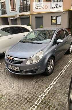 Хэтчбек Opel Corsa 2010 в Львове