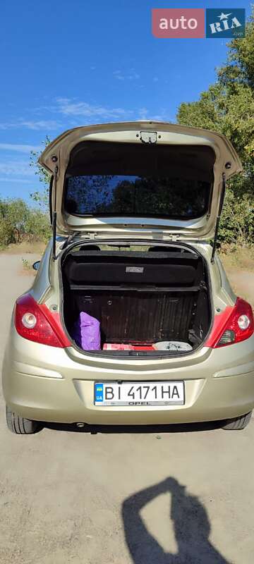 Хэтчбек Opel Corsa 2008 в Кременчуге фото 9 Хэтчбек Opel Corsa 2008 в Кременчуге