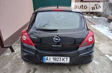 Хетчбек Opel Corsa 2009 в Нових Петрівцях