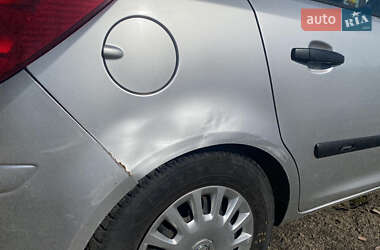 Хэтчбек Opel Corsa 2011 в 