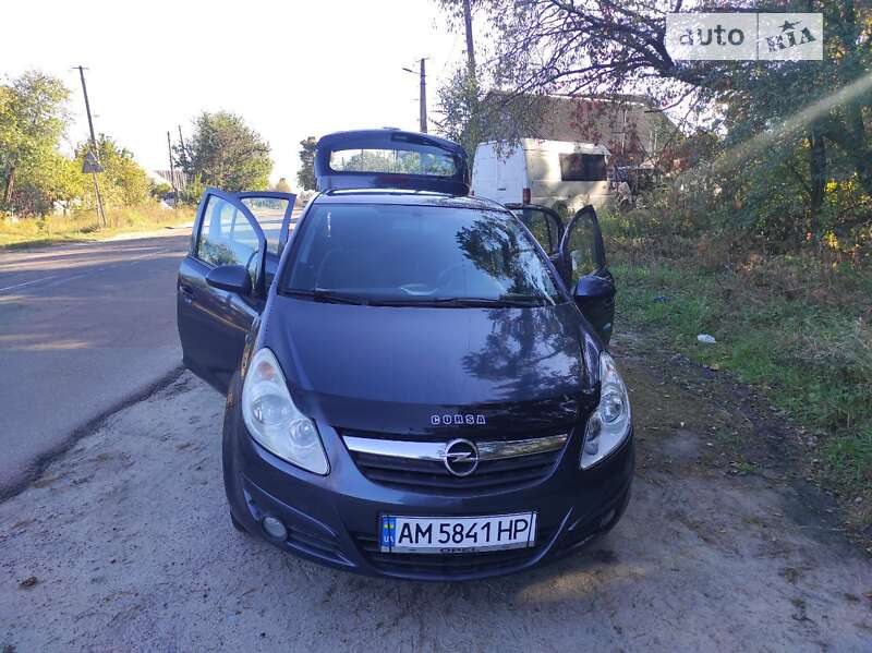 Хэтчбек Opel Corsa 2008 в Житомире