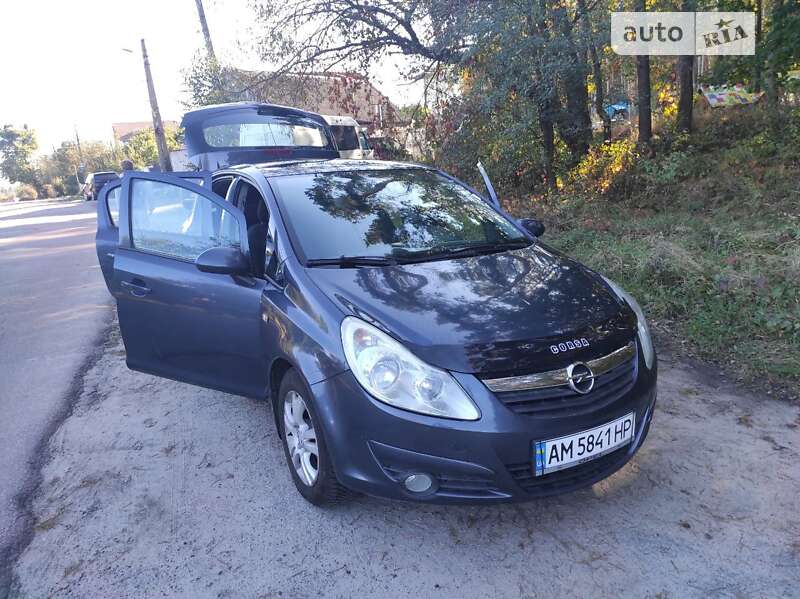 Хэтчбек Opel Corsa 2008 в Житомире