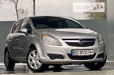 Хетчбек Opel Corsa 2010 в Дрогобичі