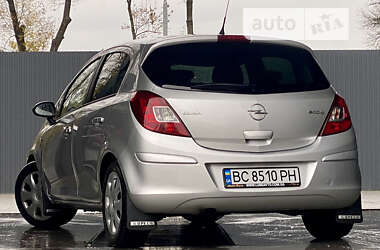 Хетчбек Opel Corsa 2010 в Дрогобичі