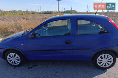 Хэтчбек Opel Corsa 2002 в 