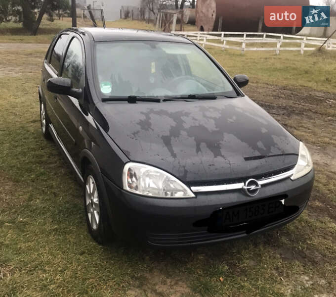 Хэтчбек Opel Corsa 2003 в Житомире