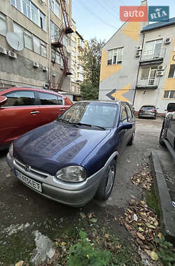 Хетчбек Opel Corsa 1997 в Івано-Франківську