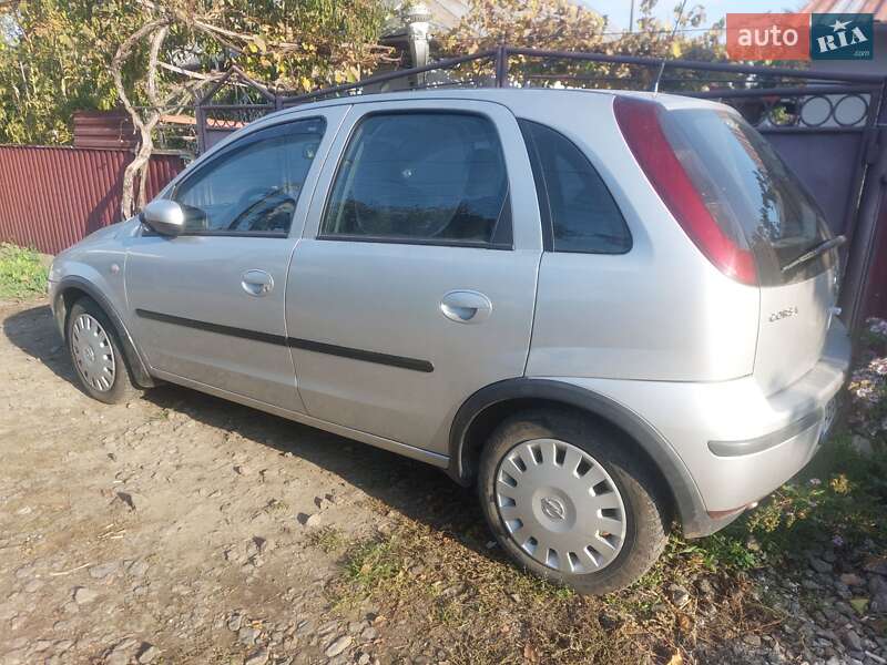 Хэтчбек Opel Corsa 2004 в Вапнярке фото 3 Хэтчбек Opel Corsa 2004 в Вапнярке