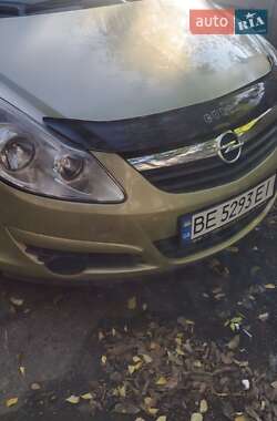 Хэтчбек Opel Corsa 2007 в Николаеве