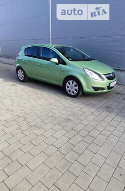 Хэтчбек Opel Corsa 2010 в Ивано-Франковске