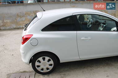 Хэтчбек Opel Corsa 2012 в Ивано-Франковске