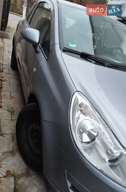 Хэтчбек Opel Corsa 2009 в 