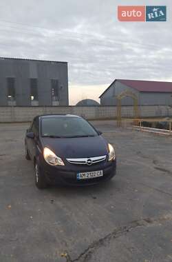 Хетчбек Opel Corsa 2013 в Довбиші