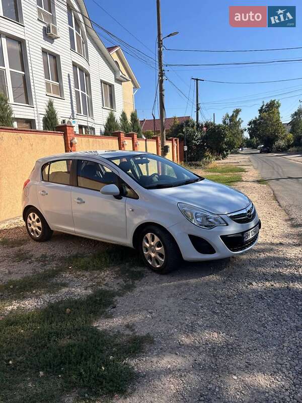 Хэтчбек Opel Corsa 2012 в Одессе