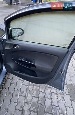 Хэтчбек Opel Corsa 2007 в Львове