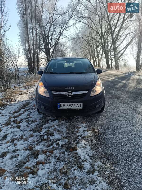 Хэтчбек Opel Corsa 2007 в Кривом Роге