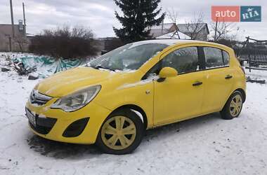 Хэтчбек Opel Corsa 2011 в 