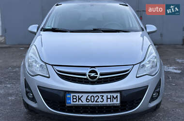 Хэтчбек Opel Corsa 2012 в Ровно