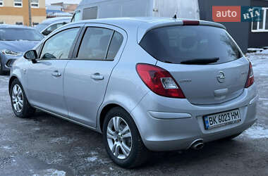 Хэтчбек Opel Corsa 2012 в Ровно