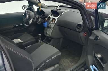 Хэтчбек Opel Corsa 2008 в 