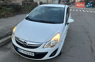 Хэтчбек Opel Corsa 2013 в Червонограде