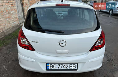 Хэтчбек Opel Corsa 2013 в Червонограде