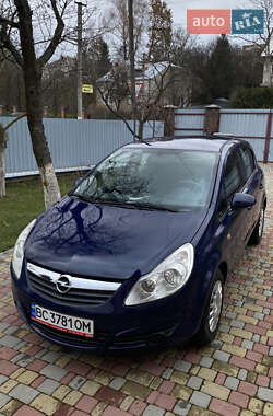 Хэтчбек Opel Corsa 2009 в Львове