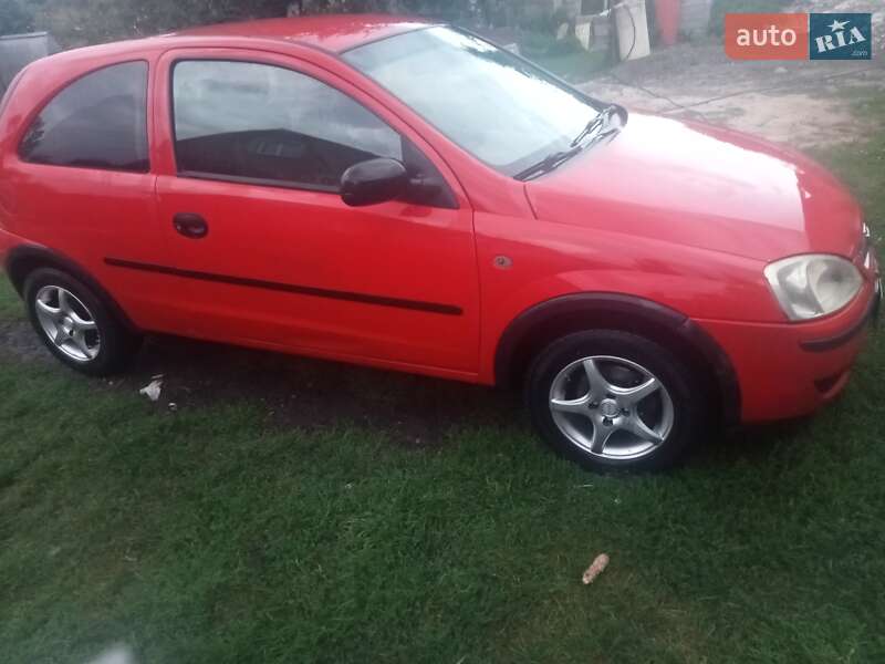 Хэтчбек Opel Corsa 2003 в Сокале