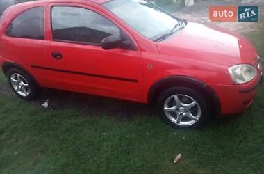 Хэтчбек Opel Corsa 2003 в 