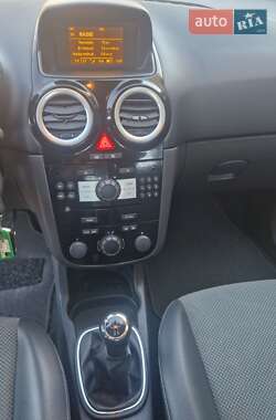 Хэтчбек Opel Corsa 2009 в Николаеве