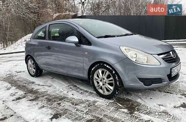 Хэтчбек Opel Corsa 2010 в Львове