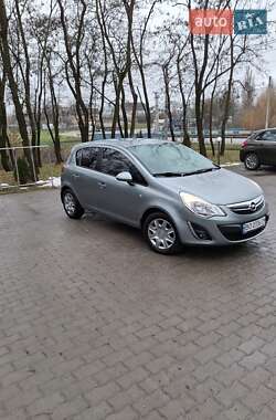 Хэтчбек Opel Corsa 2013 в Хоросткове