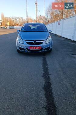 Хэтчбек Opel Corsa 2009 в Киеве