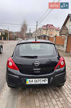 Хэтчбек Opel Corsa 2013 в Киеве