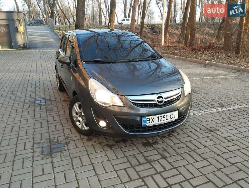 Хэтчбек Opel Corsa 2011 в Хмельницком