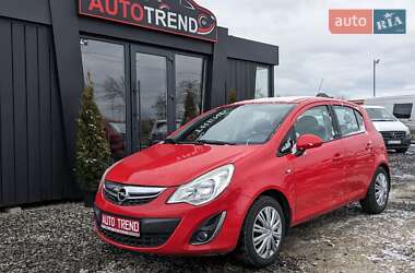 Хэтчбек Opel Corsa 2012 в Львове