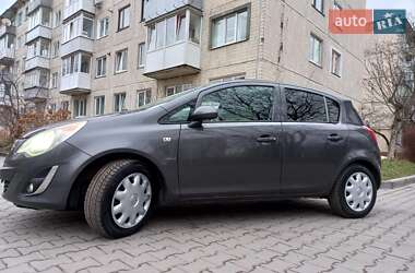 Хэтчбек Opel Corsa 2012 в Великих Гаях